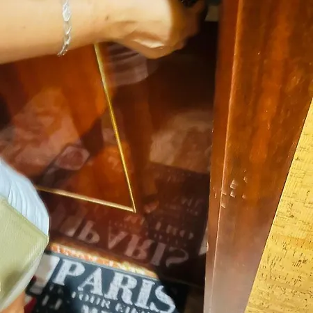 Au Pied De La Tour Eiffel Trocadero * Parijs